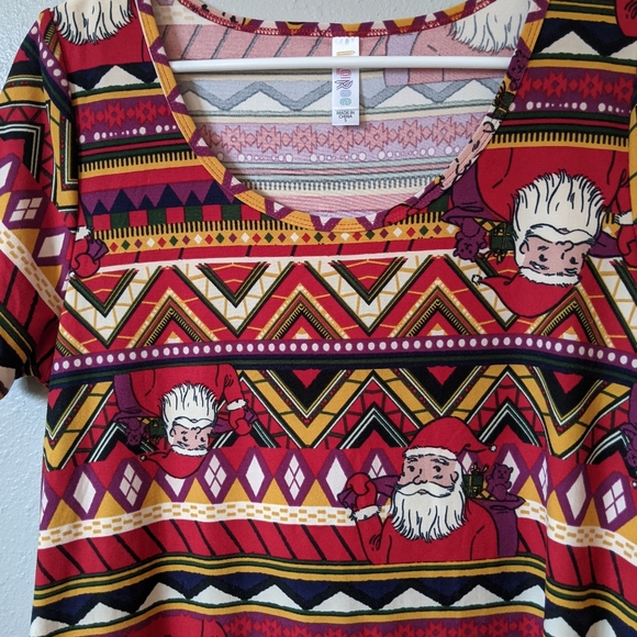 New Christmas Classic T S (6-8) - Picture 3 of 6